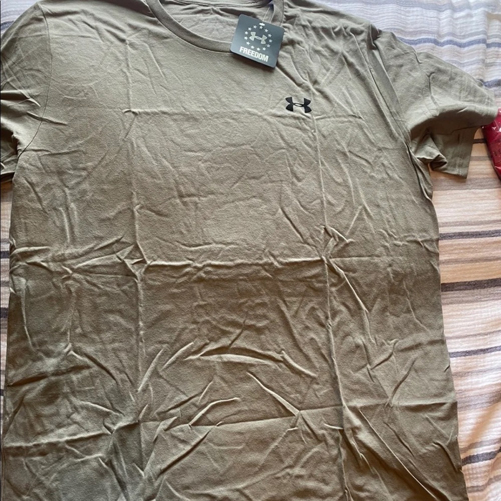 Under Armour Shirt 2x light grey